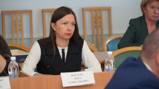 Заседание комитетов Государственного Собрания – Эл Курултай Республики Алтай Заседание комитетов Государственного Собрания – Эл Курултай Республики Алтай
